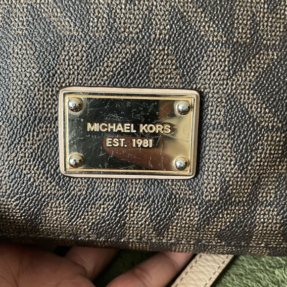 🌸MICHAEL KORS Crossbody bag🌸 - Picture 5 of 16